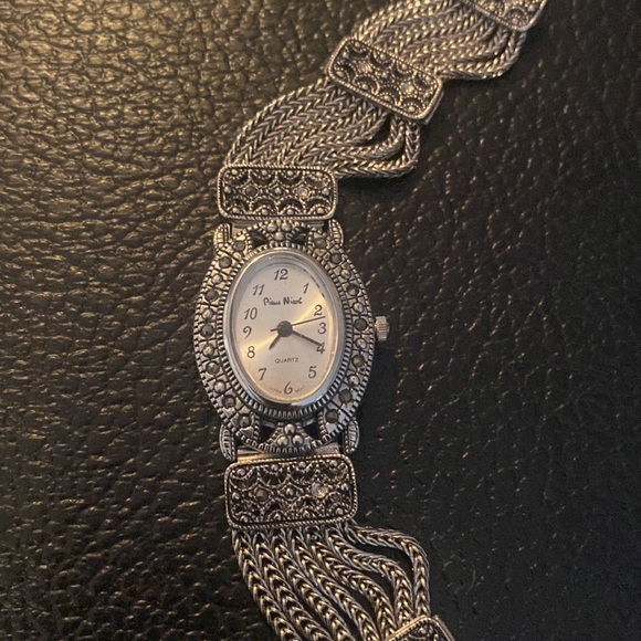 Pierre Nicol vintage Ladies Wrist Watch oval face rhinestones unique chain - Picture 3 of 10